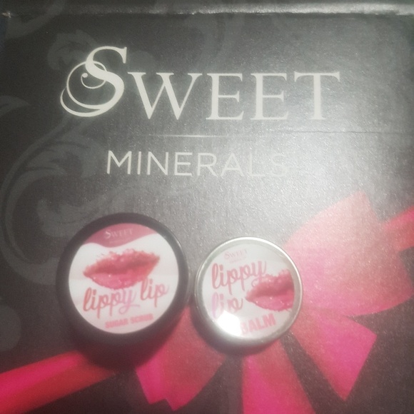 sweet Minerals Other - Sweet Minerals lip scrub & lip balm
